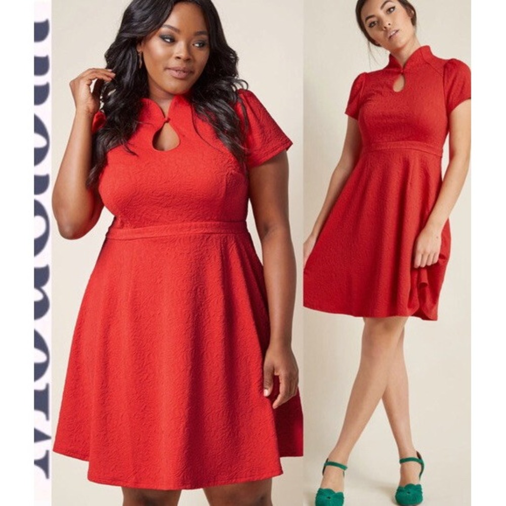 Modcloth Mandarin Collar Keyhole Fit Flare Dress M Red Texture Stretch Pinup